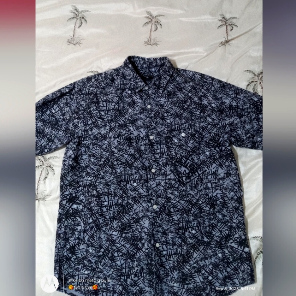 Nwot mens XL Stussy collared shirt